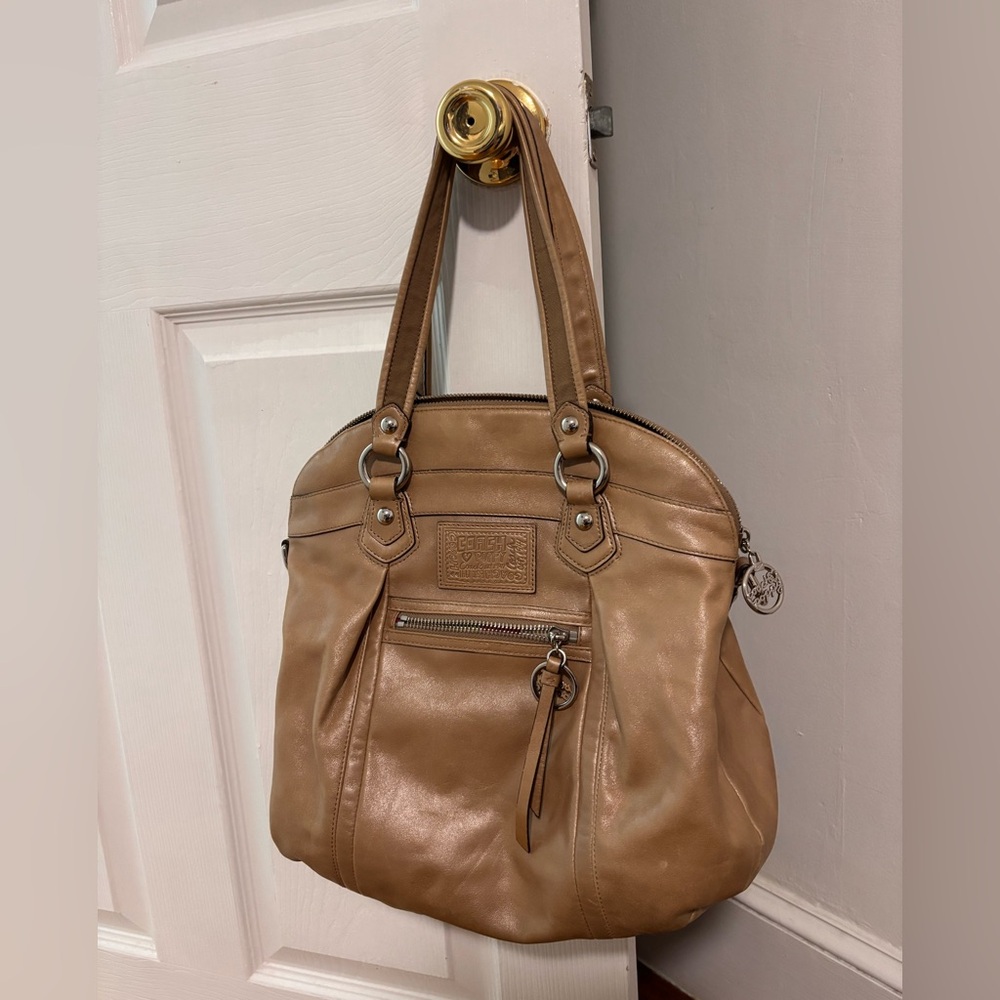 Coach Tan Poppy Metallic Leather Tote. Missing crossbody strap.